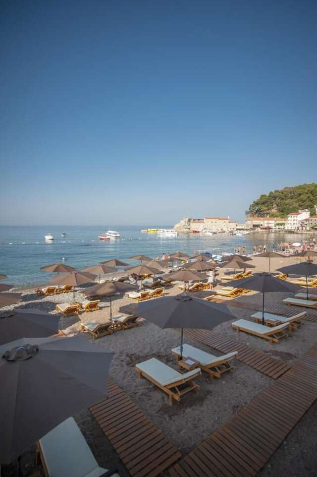 Отель Hotel Riva Петровац-4